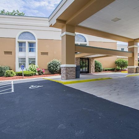 Greenridge Hotel Wickliffe エクステリア 写真