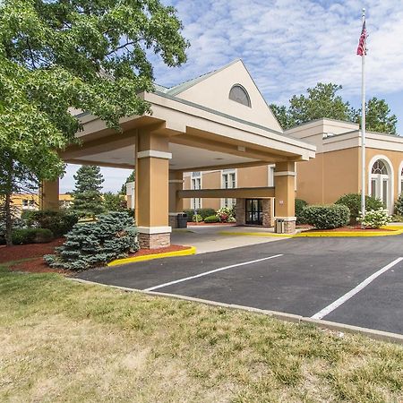 Greenridge Hotel Wickliffe エクステリア 写真